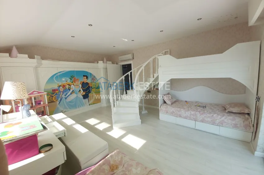 Приобрести Пентхаус в Каргыджаке с авторским интерьером и видом на море и горы 16 