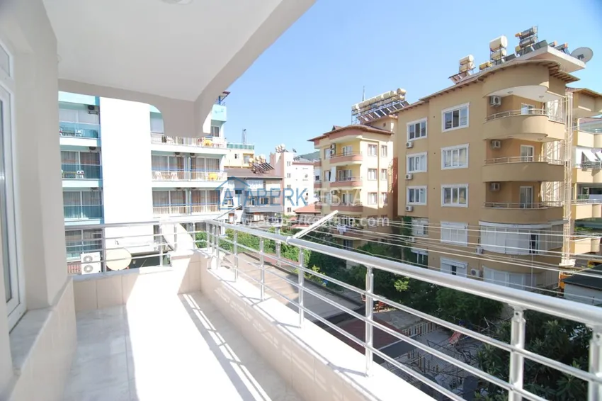 Приобрести Квартира в центре Алании в 100 метрах от пляжа Клеопатра 16 