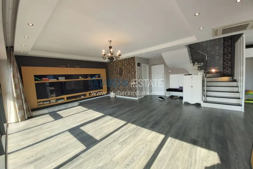 Приобрести Пентхаус в Каргыджаке с авторским интерьером и видом на море и горы 1 