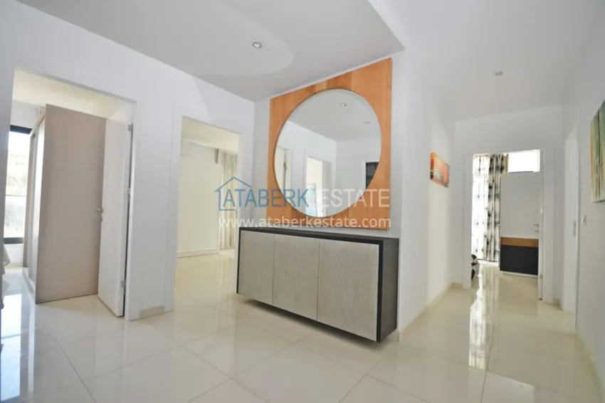 Приобрести Квартира в районе Кестель с мебелью в комплексе класса-люкс 1 