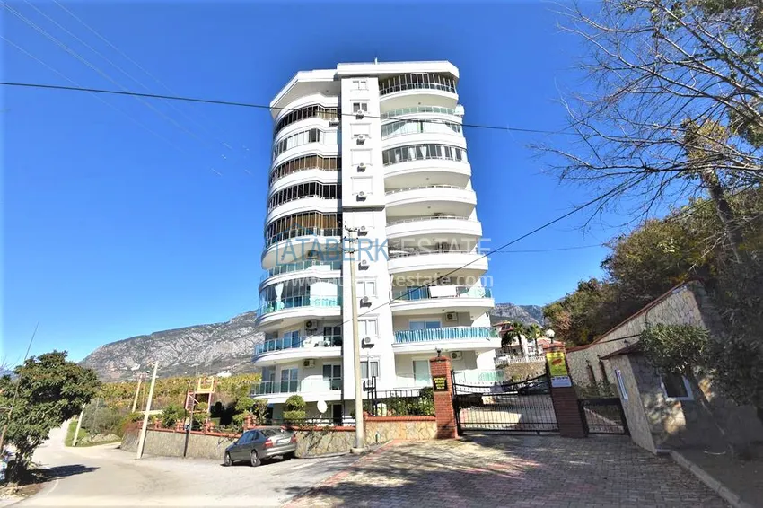 Квартира в Махмутларе трехкомнатная с видом на море в благоустроенном комплексе 1 