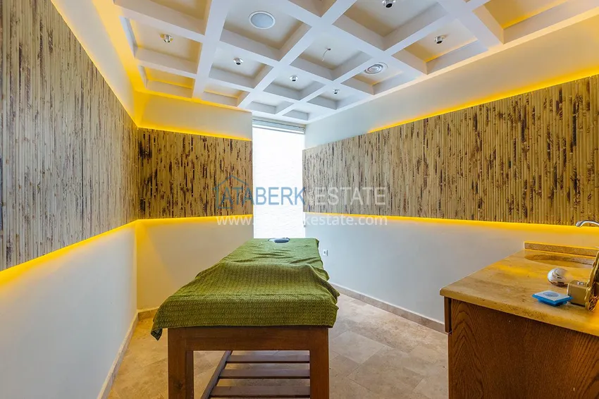 Квартира в районе Кестель с мебелью в комплексе класса-люкс 20 