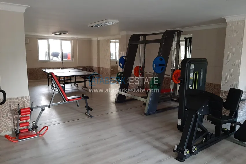 Квартира в Махмутларе меблированная с видом на горы и море в комплексе на первой линии 24 