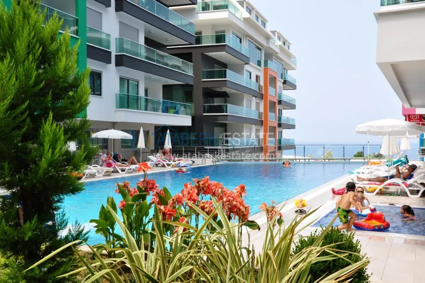 Пентхаус в Каргыджаке с авторским интерьером и видом на море и горы 2 