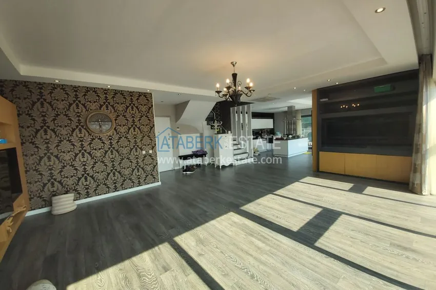 Приобрести Пентхаус в Каргыджаке с авторским интерьером и видом на море и горы 2 