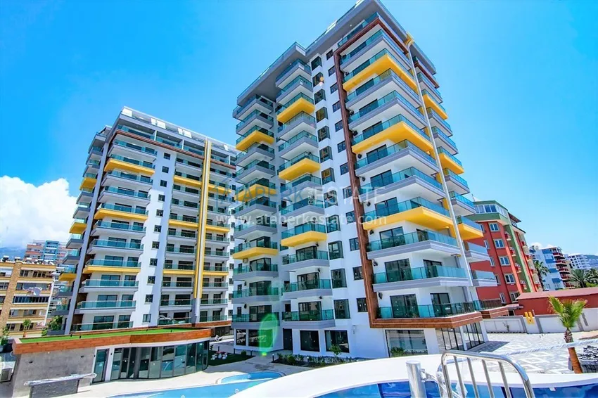 Квартира в Махмутларе с мебелью и видом на море на первой береговой линии 3 