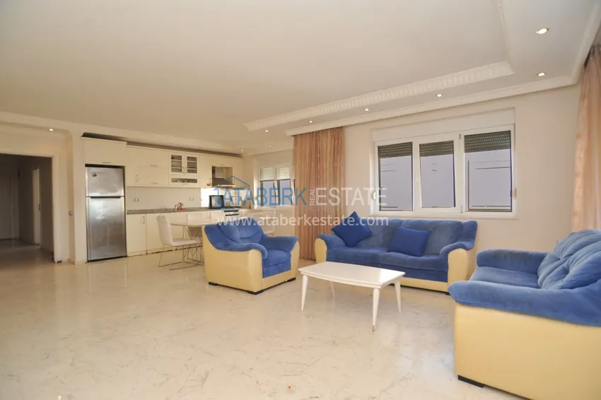 Пентхаусы и квартиры в районе Оба по доступным ценам в строящемся жилом комплексе  4 