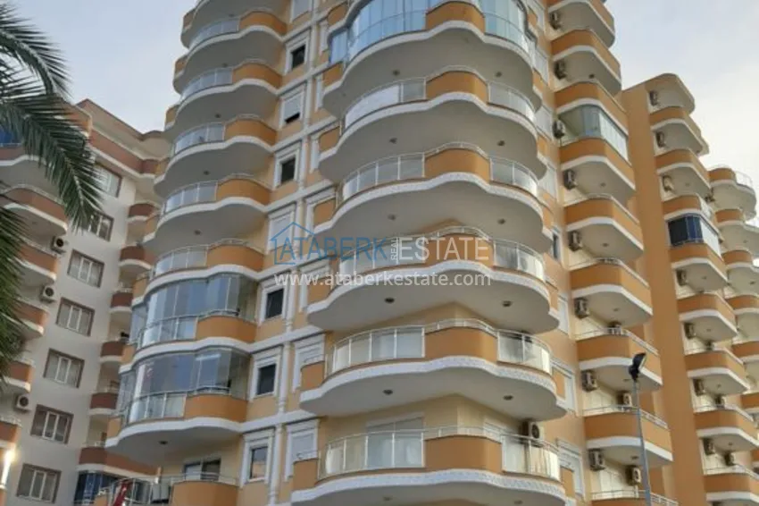 Квартира в Махмутларе меблированная с видом на горы и море в комплексе на первой линии 3 