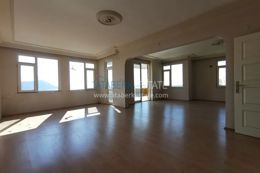 Приобрести Видовая квартира в Алании - район пляжа Клеопатра с отдельной кухней  5 