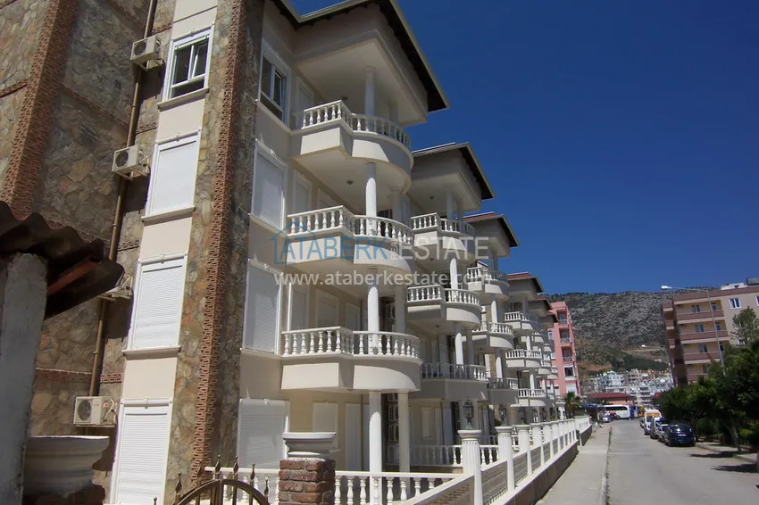 Квартира в центре Алании с авторским интерьером в 50 метрах от пляжа Клеопатра 4 