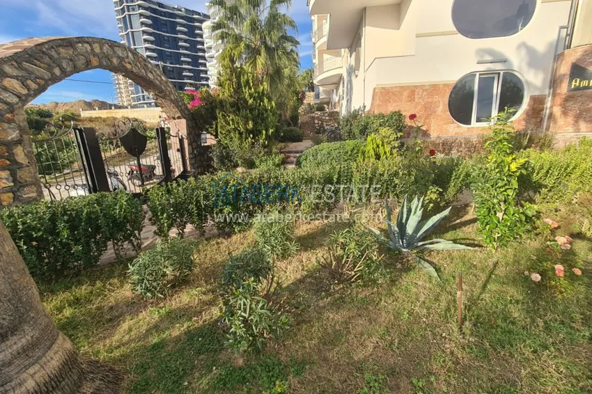 Квартира в Махмутларе с мебелью и видом на море и горы в жилом комплексе 7 