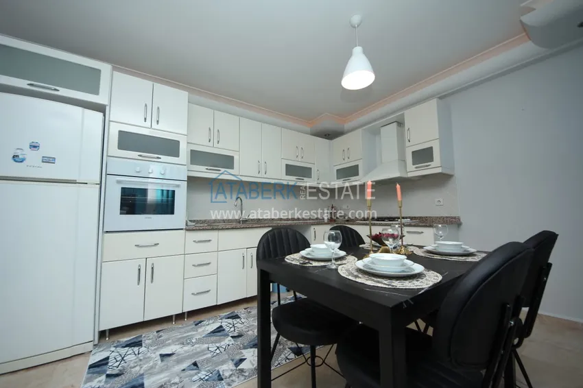 Приобрести Квартира в Махмутларе с мебелью и видом на море и горы в жилом комплексе 6 