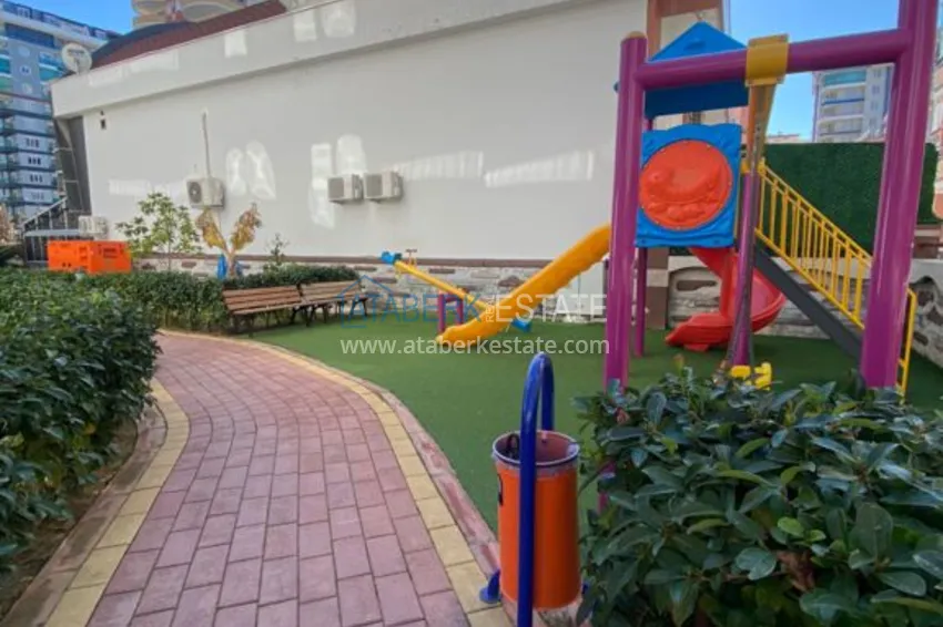 Квартира в Махмутларе трехкомнатная в благоустроенном комплексе  5 