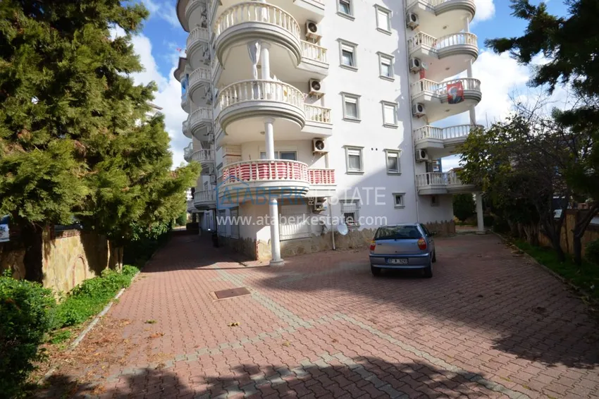 Квартиры в Джикджилли трехкомнатные в жилом комплексе  9 