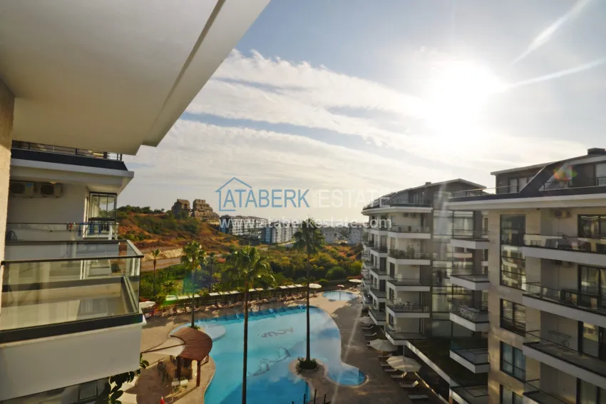 Видовой пентхаус-дуплекс в районе Кестель с мебелью в элитном комплексе  1 