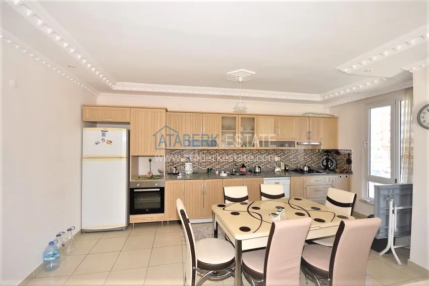 Приобрести Квартира в Махмутларе трехкомнатная - с мебелью, в жилом комплексе 10 