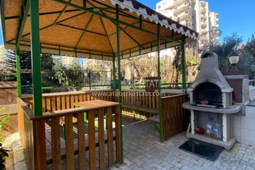 Квартира в Махмутларе трехкомнатная в благоустроенном комплексе  9 