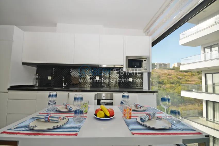 Приобрести Квартира в районе Кестель с мебелью в комплексе класса-люкс 9 