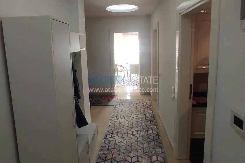 Приобрести Квартиры-пентхаусы в Алании с мебелью, район пляжа Клеопатра  1 