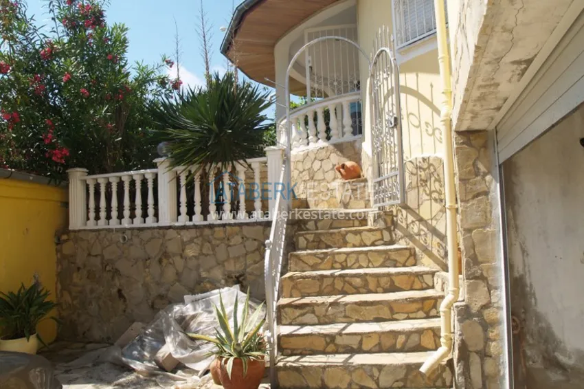 Вилла в Алании, район Тюрклер с мебелью и бассейном на крыше 2 