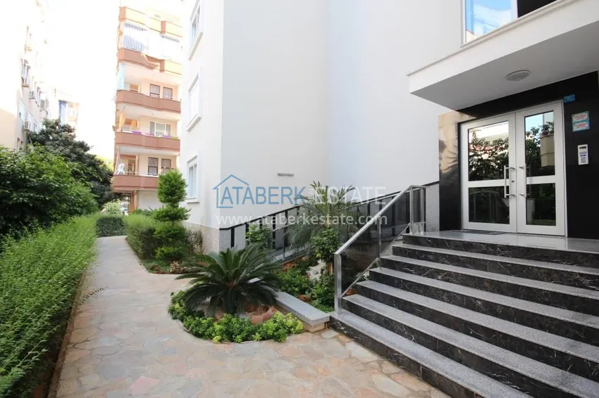 Квартиры-пентхаусы в Алании с мебелью, район пляжа Клеопатра  12 