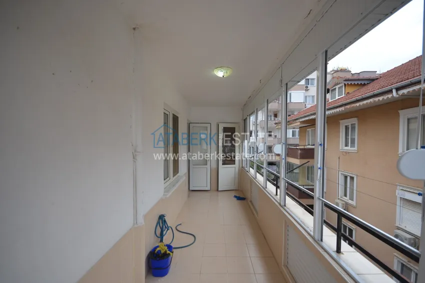 Приобрести Квартира в Оба трехкомнатная в жилом доме городского типа  16 