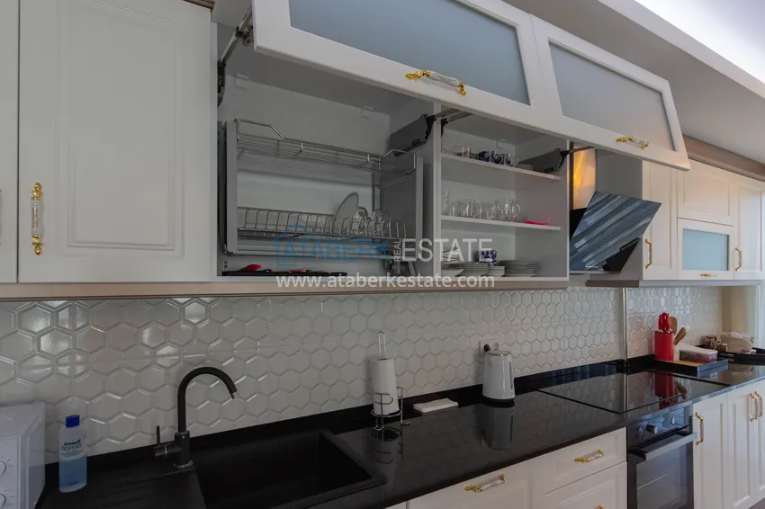 Приобрести Дуплекс в Махмутларе с мебелью и видом на море и горы в новом комплексе 15 