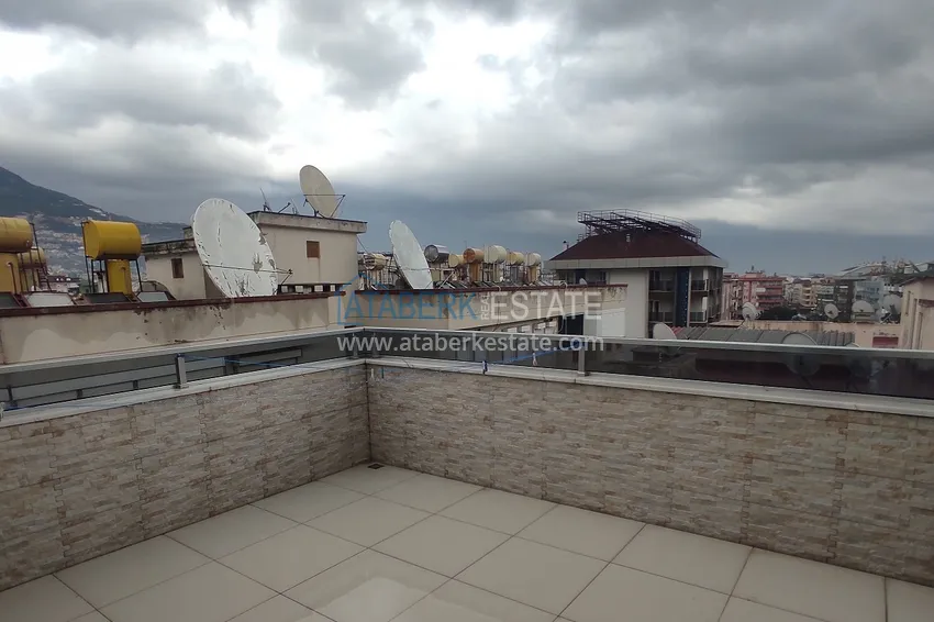 Приобрести Квартиры-пентхаусы в Алании с мебелью, район пляжа Клеопатра  18 