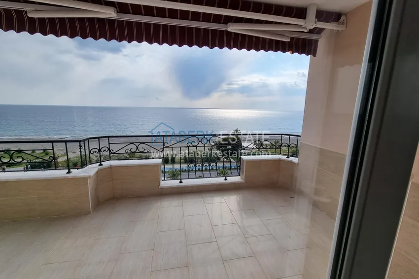 Приобрести Пентхаус в Махмутларе с видом на море и горы в резиденции на первой береговой 17 