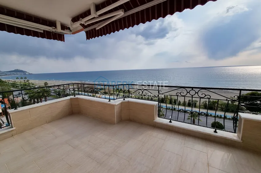 Пентхаус в Махмутларе с видом на море и горы в резиденции на первой береговой 1 