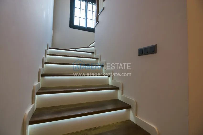 Приобрести Отдельно стоящая трехэтажная вилла в районе Кестель. С правом на гражданство!  21 