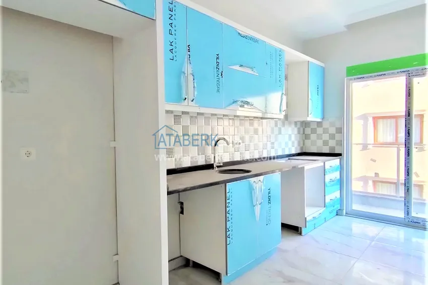 Приобрести Квартира в Оба трёхкомнатная с чистовой отделкой и видом на горы 1 