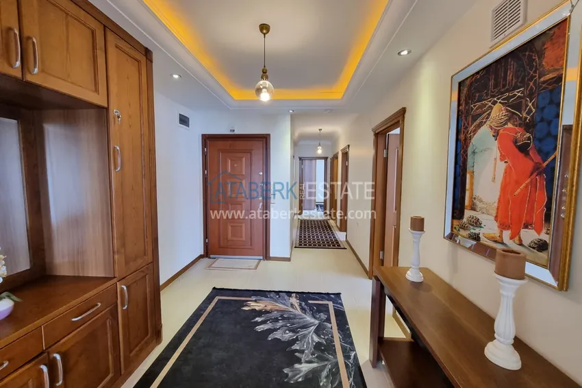 Приобрести Пентхаус в Махмутларе с видом на море и горы в резиденции на первой береговой 1 