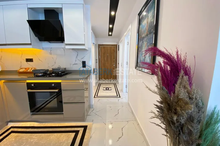 Приобрести Квартира в центре Алании - район пляжа Клеопатра, после ремонта с новой современной мебелью 3 