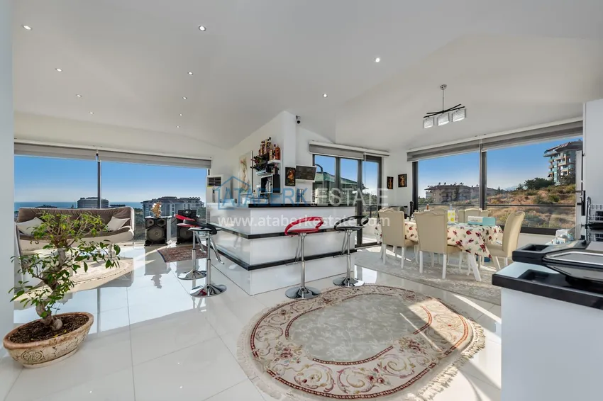 Приобрести Пентхаус-дуплекс в Кестеле меблированный с видом на море, горы и историческую крепость 1 