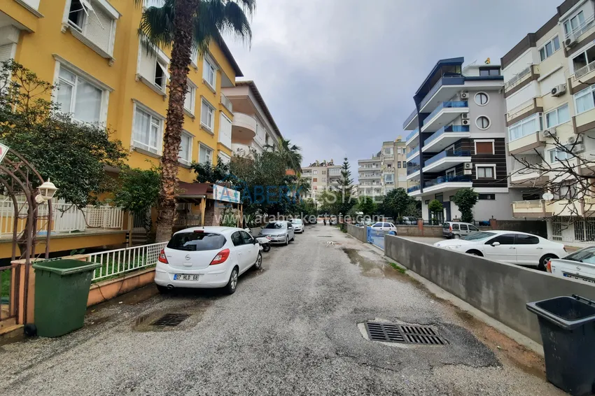 Квартира в центре Алании с мебелью в комплексе городского типа 2 