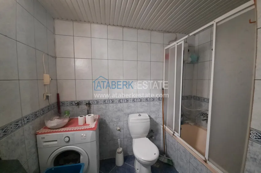 Приобрести Квартира в центре Алании с мебелью в комплексе городского типа 11 