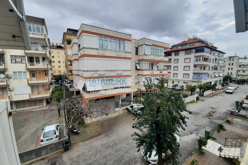 Приобрести Квартира в центре Алании с мебелью в комплексе городского типа 15 