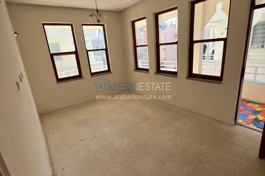 Приобрести Квартира в Махмутларе трехкомнатная в жилом комплексе рядом с морем 2 