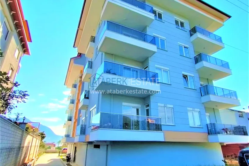 Квартира в Оба трёхкомнатная с чистовой отделкой и видом на горы 2 