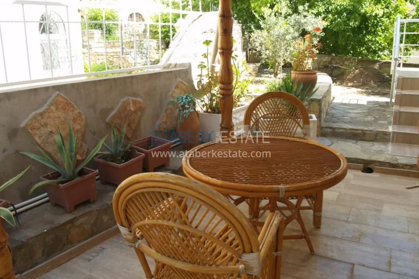 Приобрести Вилла в Алании, район Тюрклер с мебелью и бассейном на крыше 3 