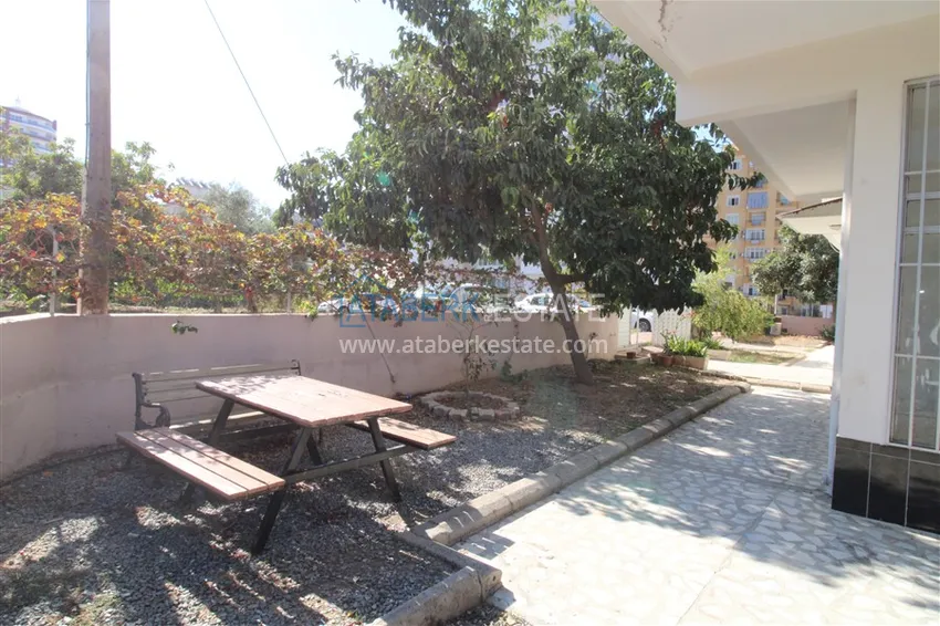 Квартира в Махмутларе трехкомнатная, с отдельной кухней и видом на горы 3 