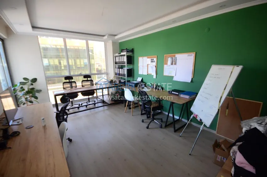 Приобрести Квартира в районе Тосмур трехкомнатная в городском доме  3 