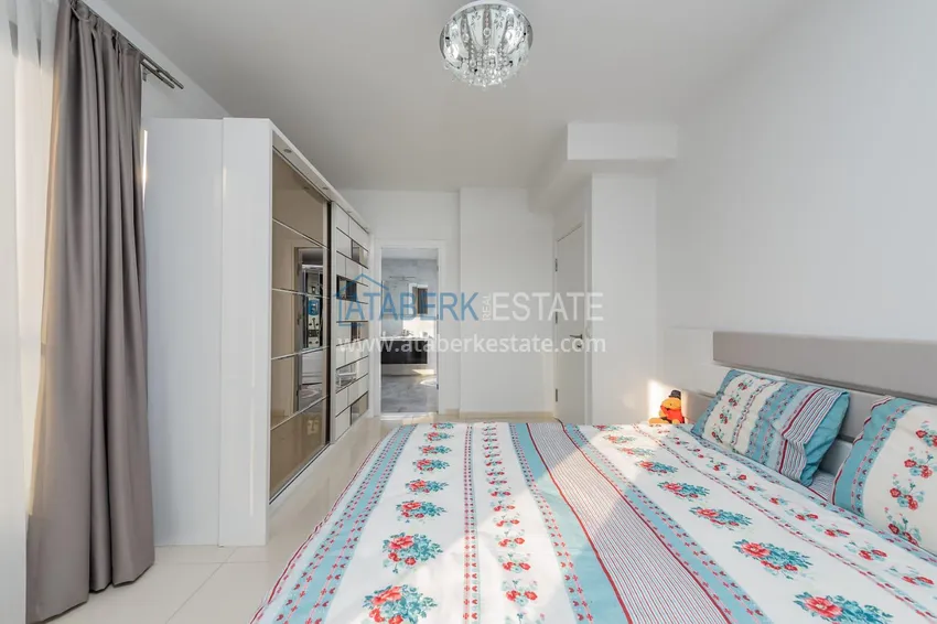 Приобрести Пентхаус-дуплекс в Кестеле меблированный с видом на море, горы и историческую крепость 4 