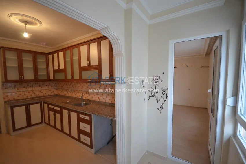 Приобрести Квартира в Оба трехкомнатная в жилом доме городского типа  4 