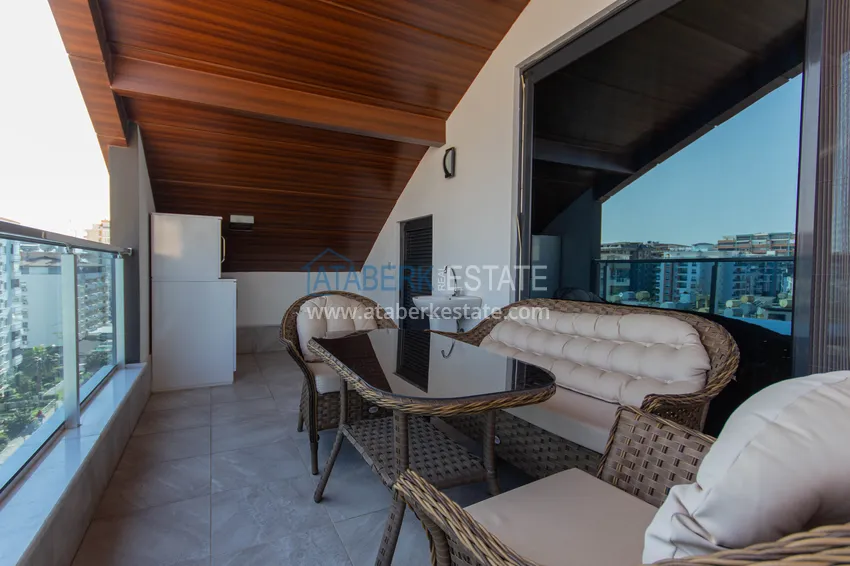 Приобрести Дуплекс в Махмутларе с мебелью и видом на море и горы в новом комплексе 50 