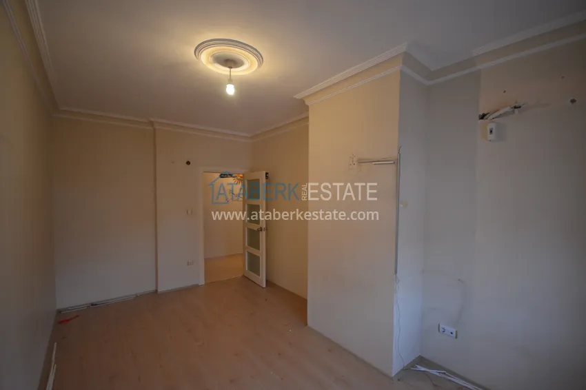 Приобрести Квартира в Оба трехкомнатная в жилом доме городского типа  7 