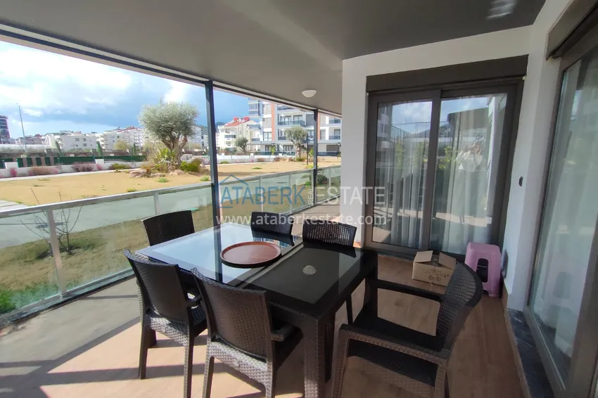 Приобрести Квартира в Газипаше с мебелью и видом на горы в жилом комплексе 7 