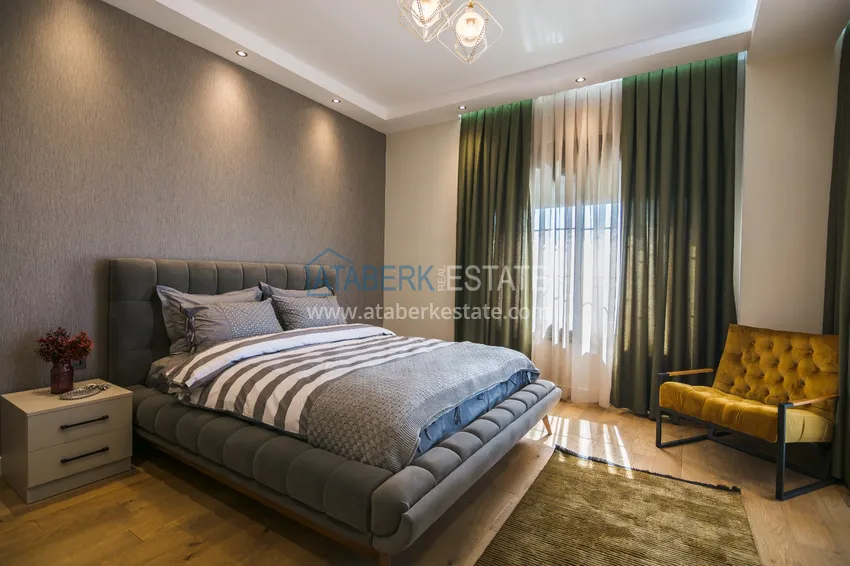 Приобрести Отдельно стоящая трехэтажная вилла в районе Кестель. С правом на гражданство!  9 