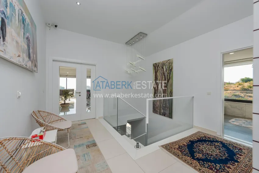 Приобрести Пентхаус-дуплекс в Кестеле меблированный с видом на море, горы и историческую крепость 8 